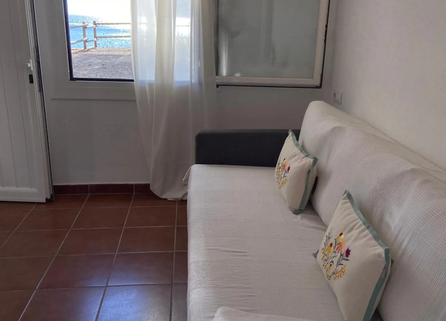 Veuras El Mar - Madrague Beach Studio 24 Apartment Roses